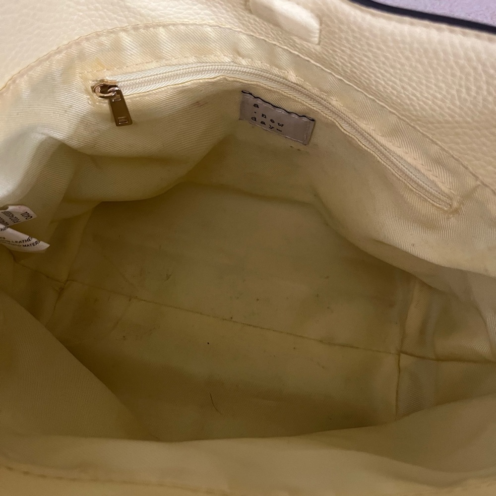 a new day Butter Yellow Shoulder Bag - Picture 11 of 13